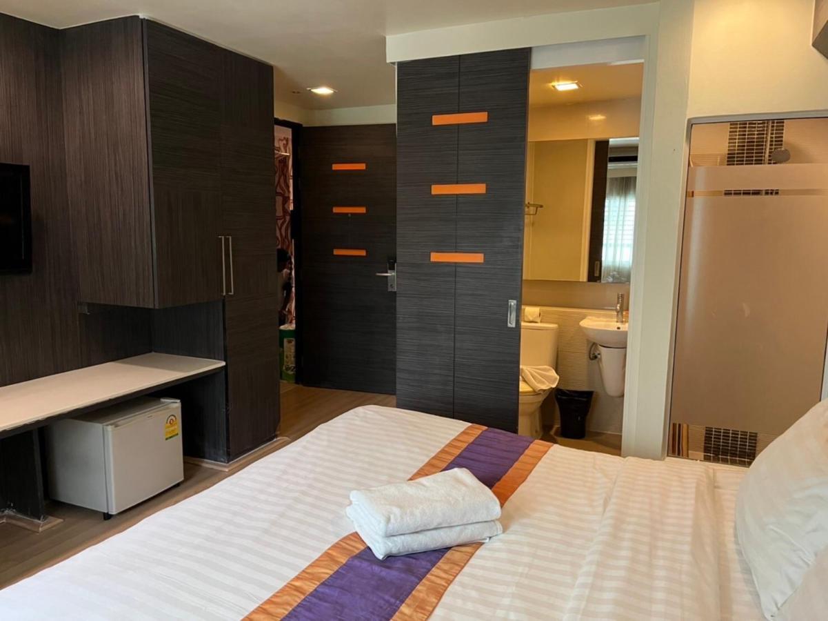 Orion Rooms Sukhumvit 11 Bangkok Exterior foto