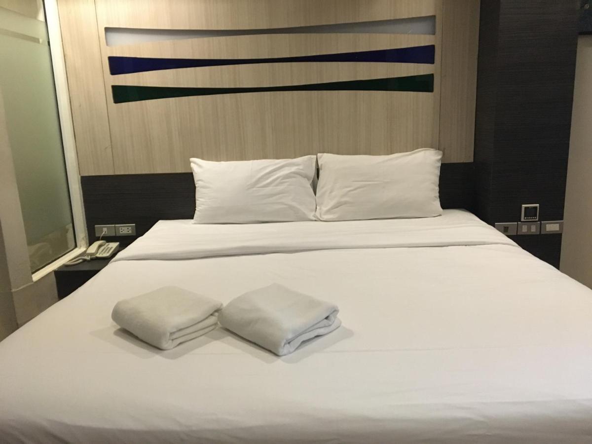 Orion Rooms Sukhumvit 11 Bangkok Exterior foto